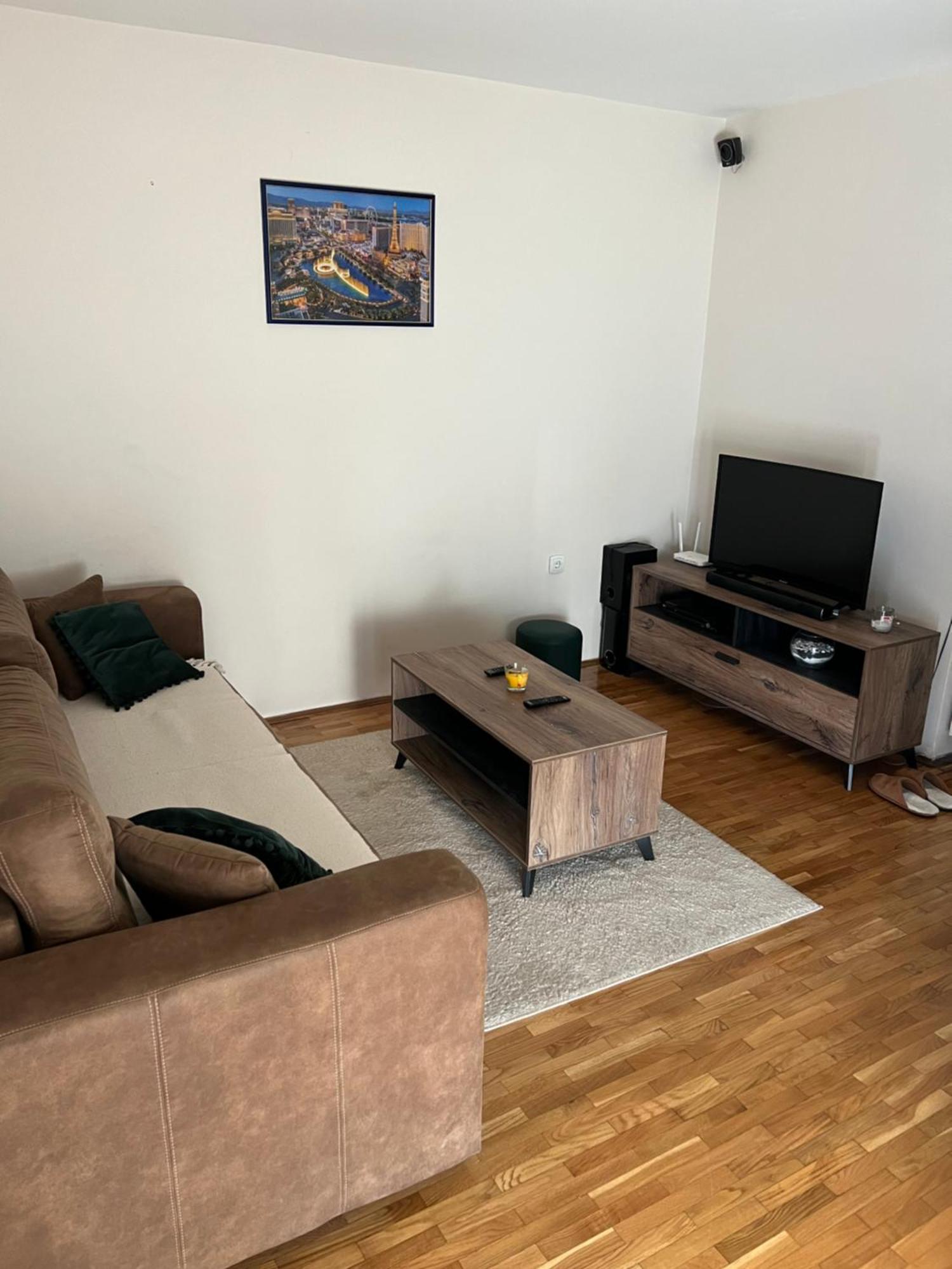 Sad Apartman Nis Luaran gambar